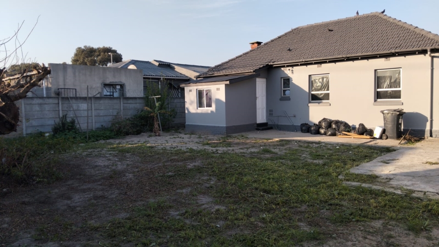 3 Bedroom Property for Sale in Ruyterwacht Western Cape
